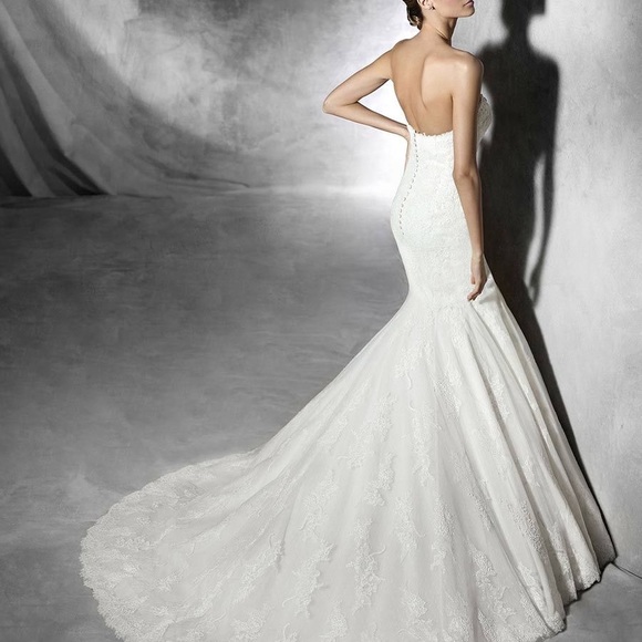pronovias strapless lace wedding dress